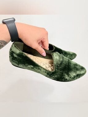 Birdies The Heron Forest Green Velvet Flats Women’s Size 8.5